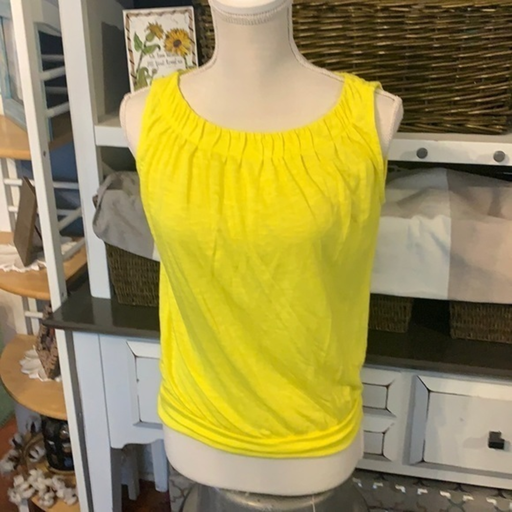 Ann Taylor Loft Sleeveless Yellow Top‎ Sz XS